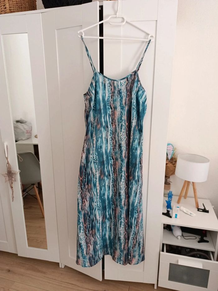 Robe longue neuve