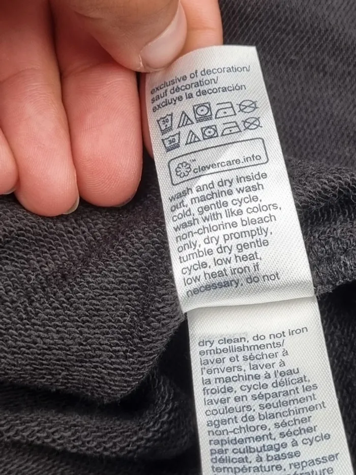 Crop top à capuche Tommy Jeans noir – Taille M Femme (mesures en photos) - photo numéro 8