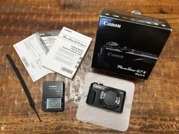 Canon PowerShot G7X Mark II