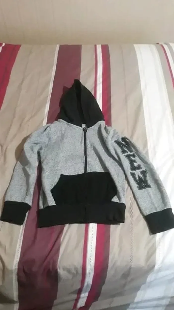 Veste à capuche G blog taille 16 ans