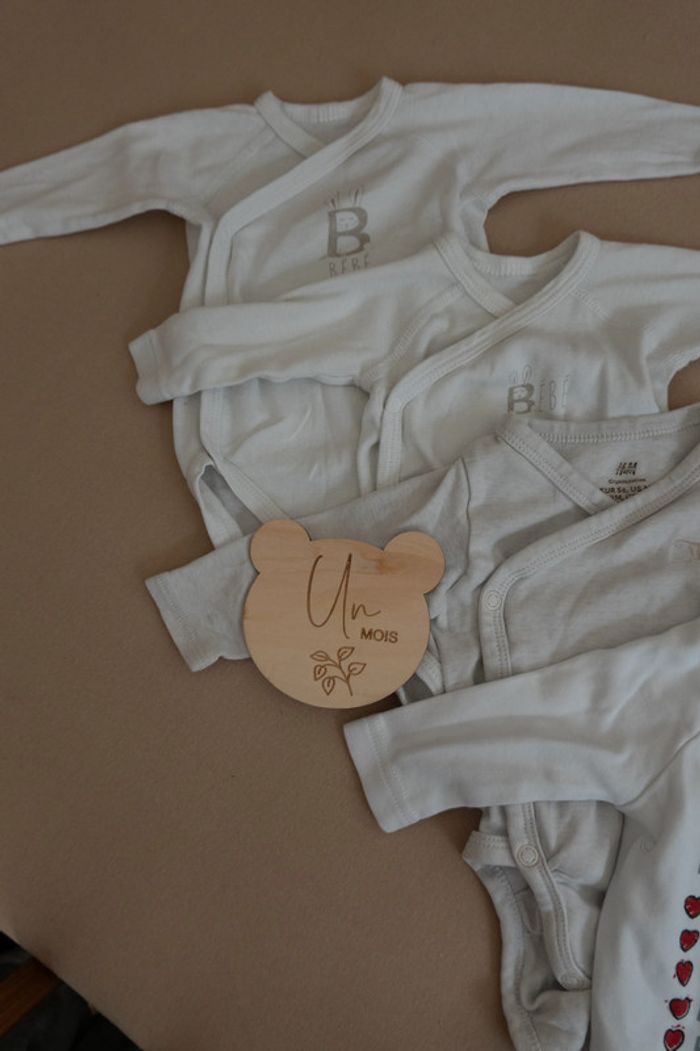 lot bodies body 1 mois divers blanc manche longue - photo numéro 2