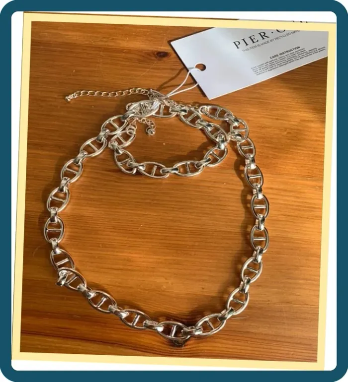 Jolie parure collier/bracelet à anneaux Pier One