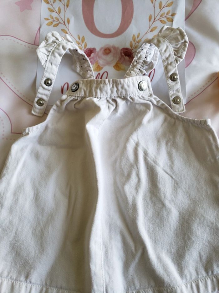 Robe. - photo numéro 2