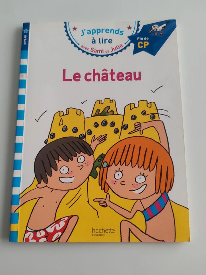 Livre j'apprends à lire avec Sami et Julie