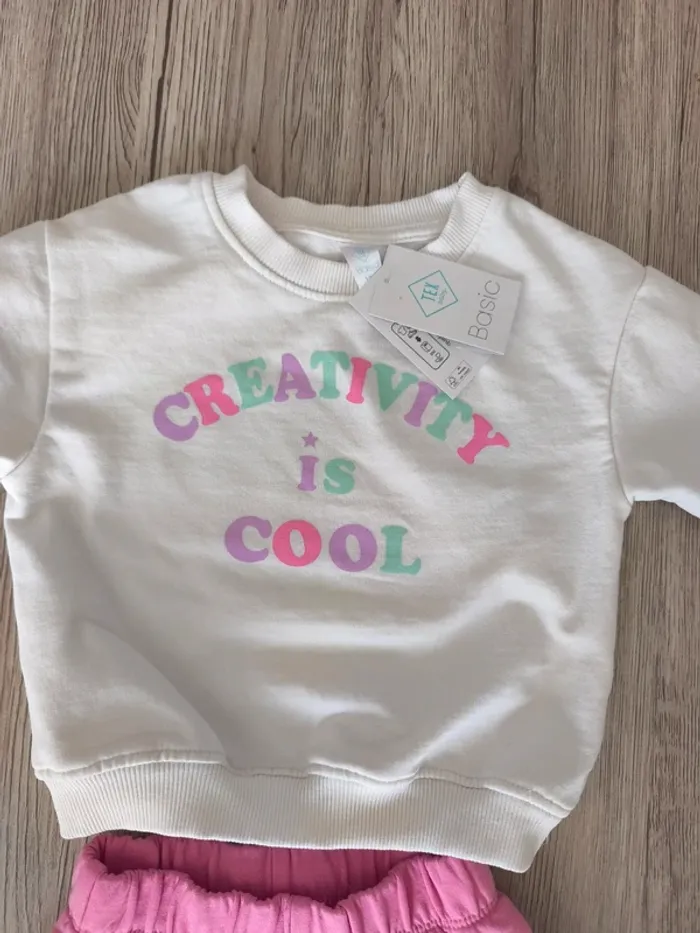 Ensemble de jogging blanc et rose pour fille - photo numéro 2