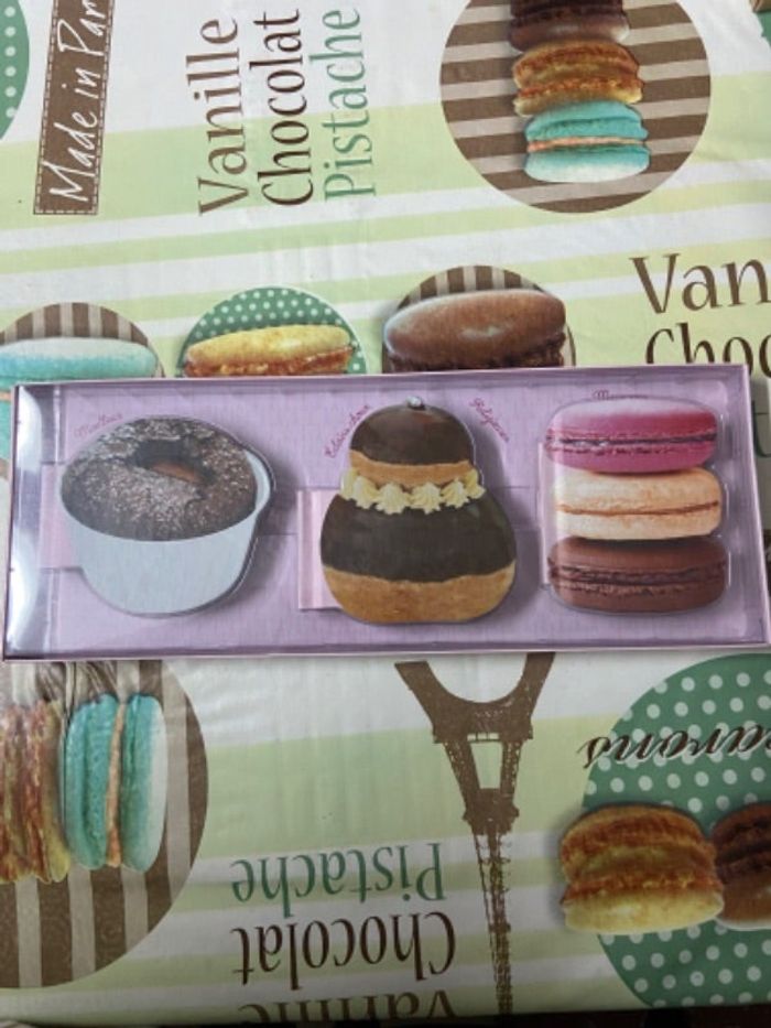 Livre délices de la petite pâtisserie
