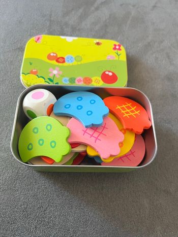 Petit jeu de la chenille en bois