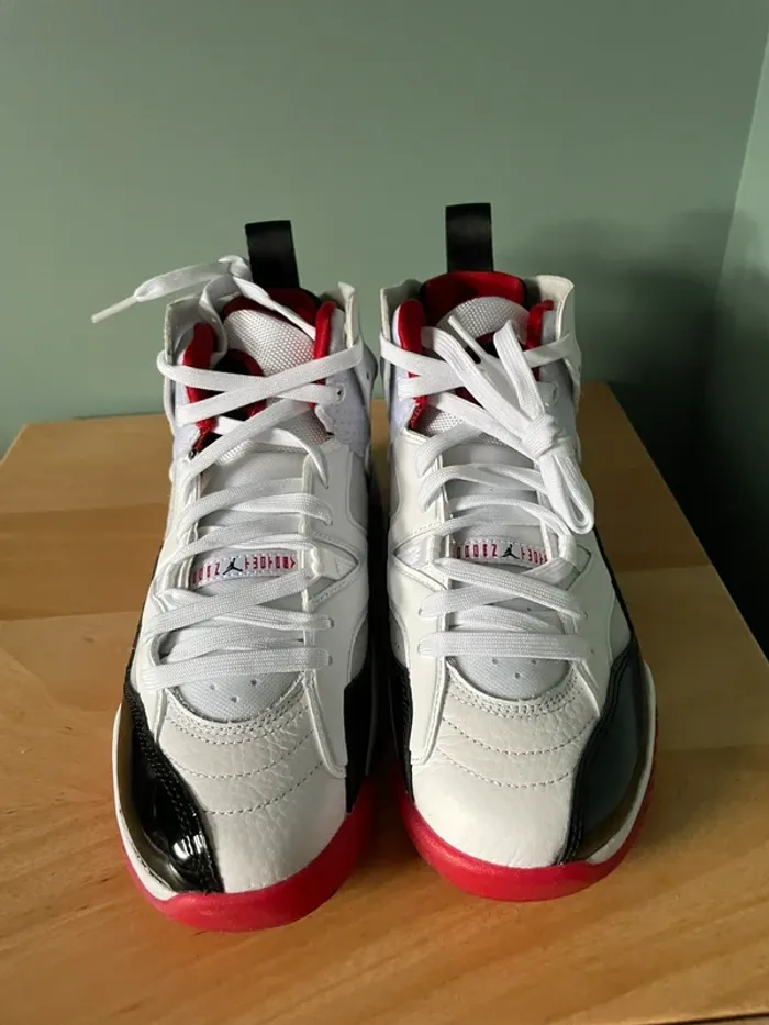 Jordan édition jumpmann taille 38 - photo numéro 5
