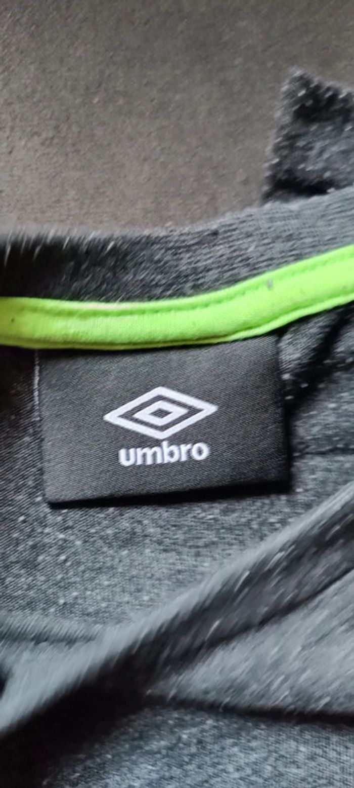 Tee-shirt Umbro 13 ans - photo numéro 2