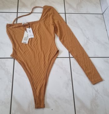 body undiz aya nakamura taille 38 M asymétrique côtelé échancré  cathay spice neuf étiquette