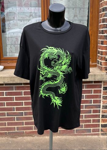 🐉 T-shirt noir oversize motif dragon vert – Taille XS (34)
