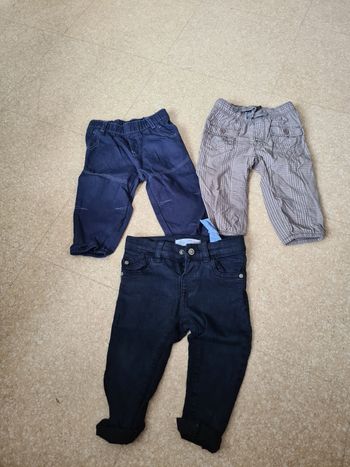 Lot 3 pantalons taille 9 mois