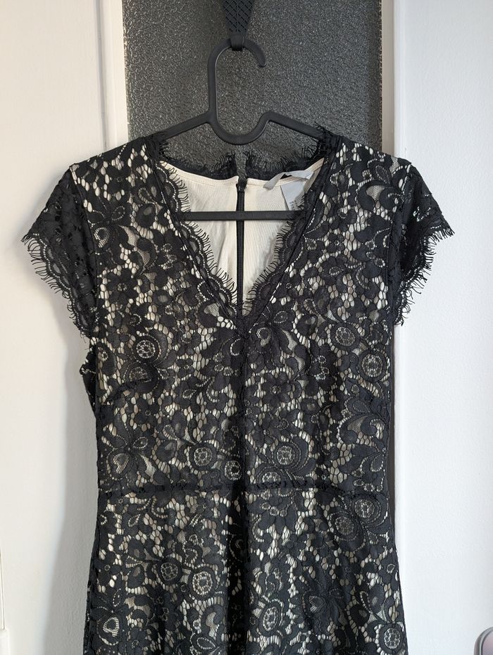 Robe h et m noir et beige dentelle taille s 36 - photo numéro 2