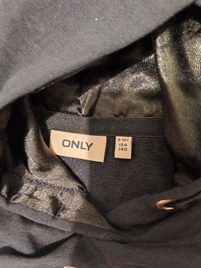 Pull à capuche - photo numéro 3