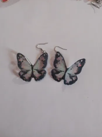 Boucle d'oreille papillons