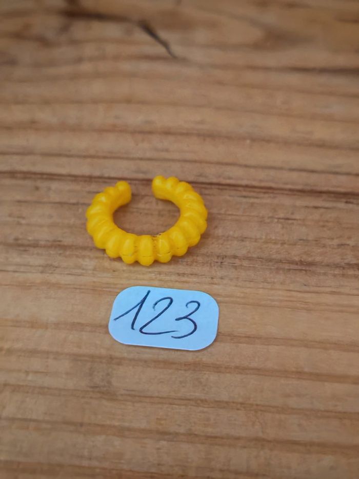 Playmobil vintage col tricot jaune