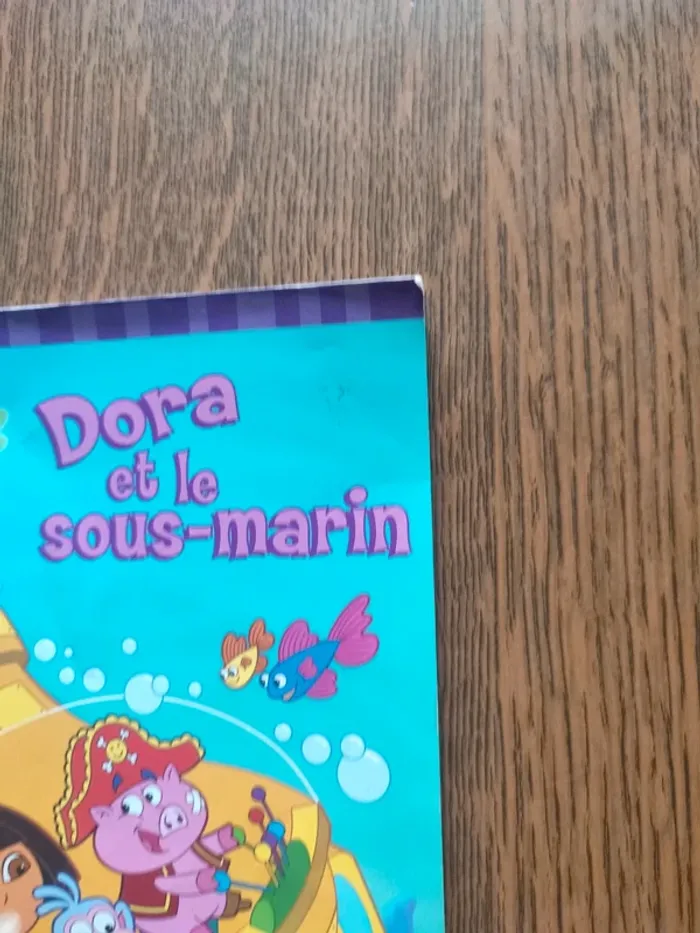 Livre Dora et le sous-marin - photo numéro 4