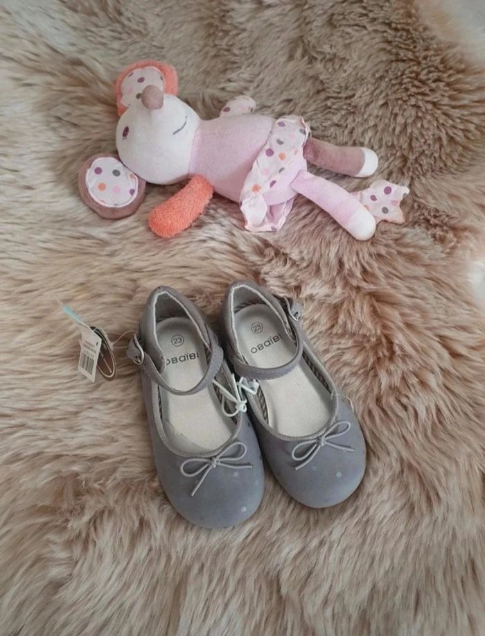 Ballerine grise obaibi taille 23 neuve