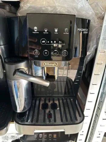 Machine à café Delonghi Magnifica Start Cappucino - avec garantie