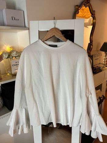 Sweat pull blanc manches larges volant T.M Primark BE 🤍