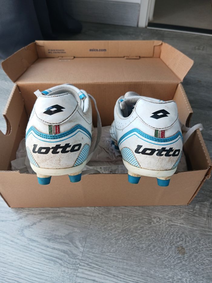 Chaussures foot - photo numéro 2