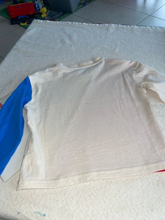 Tee shirt Kiabi 3 ans neuf - photo numéro 4