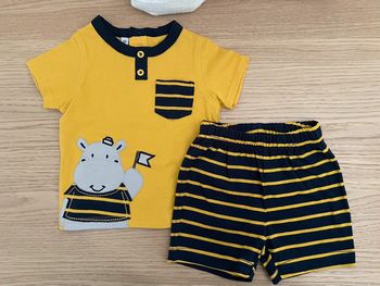 Ensemble tee shirt + short jaune