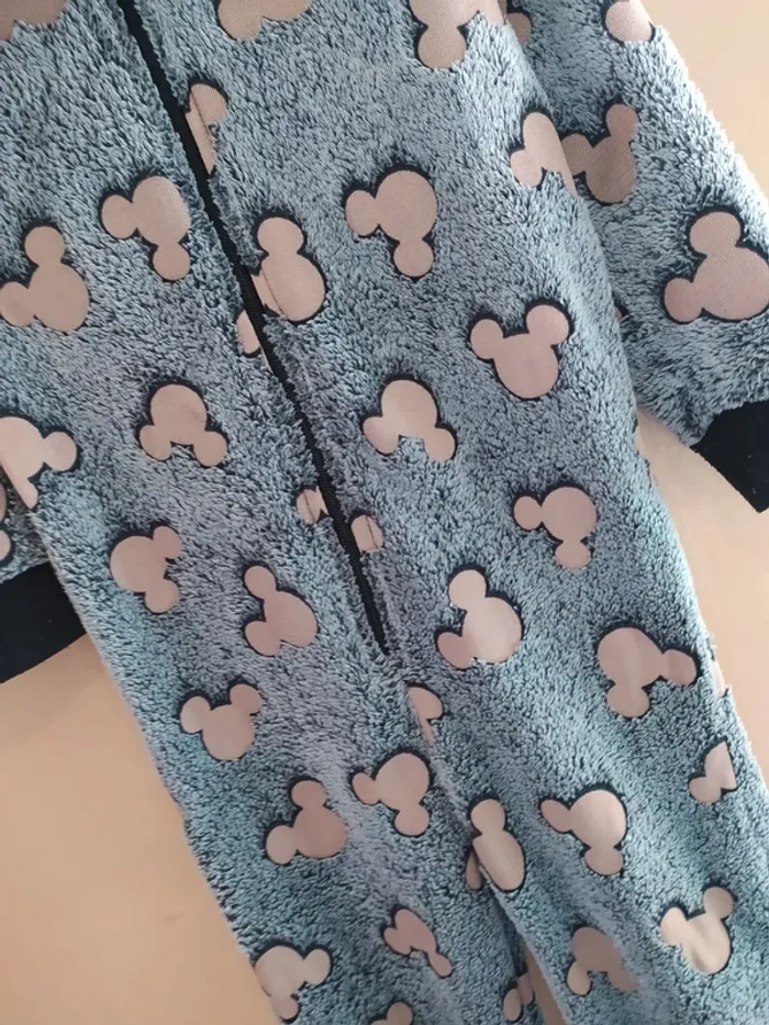 Combinaison pyjama Mickey 🐭 - photo numéro 4