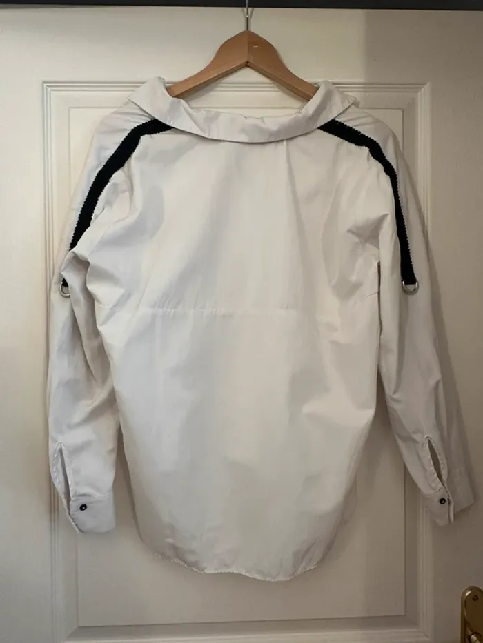 Chemise blanche détail manches - photo numéro 2