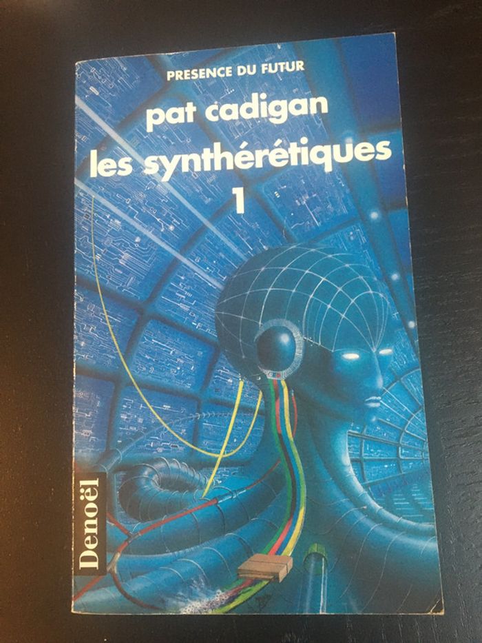 Livre les synthèretiques SF
