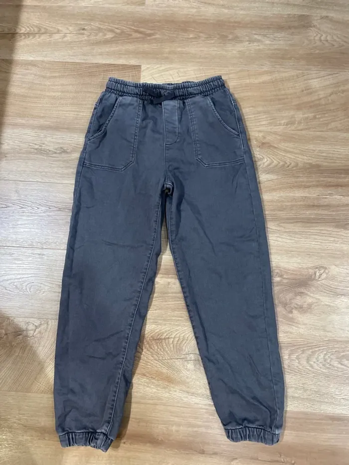 Pantalon cargo taille 9 / 10 ans
