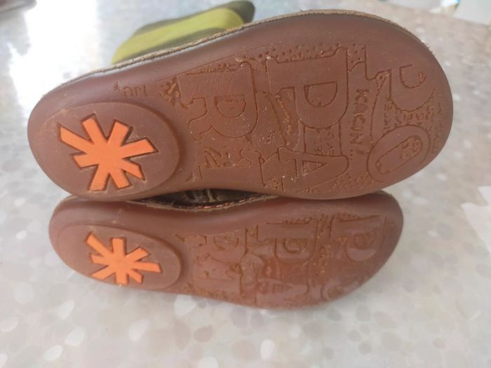 Bottes filles T 31 Arte cuir /daim vert - photo numéro 10