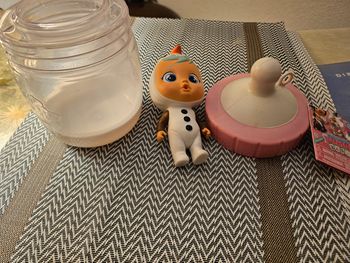 Figurine cry babies  biberon magique