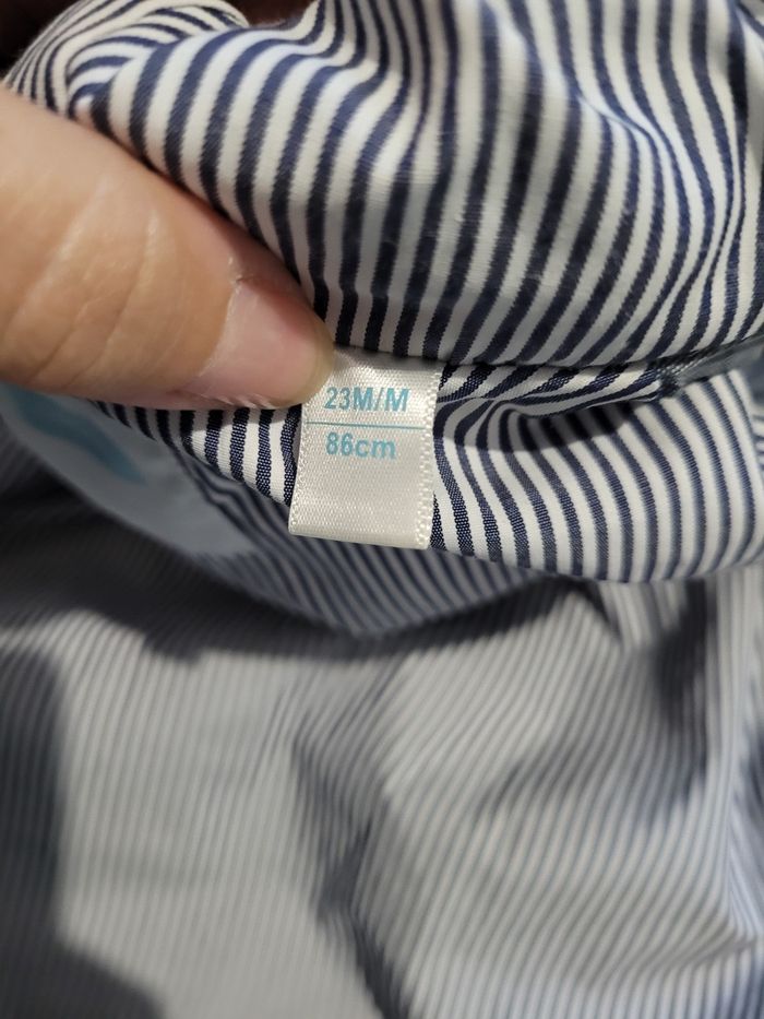 Veste imperméable à capuche  23 mois - photo numéro 4