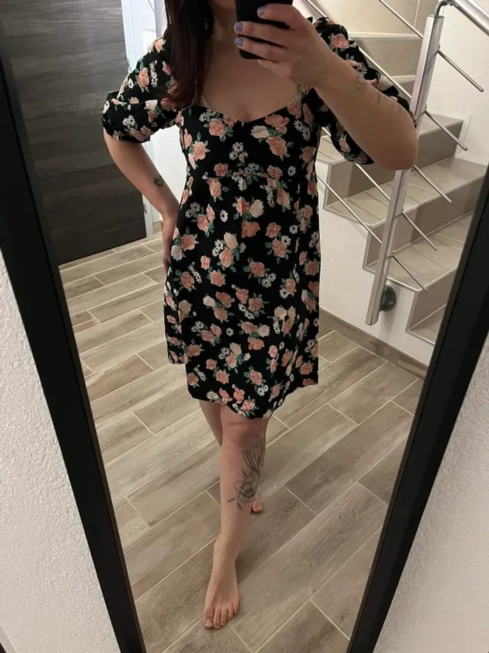 Robe fleurs Divided