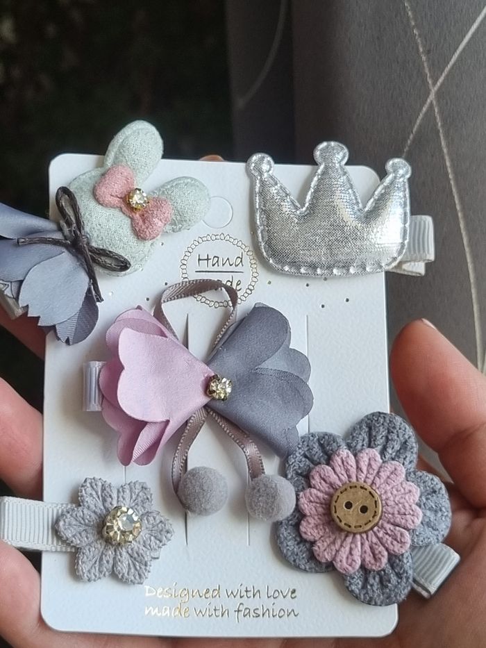 Lot de 5 pinces à cheveux neufs