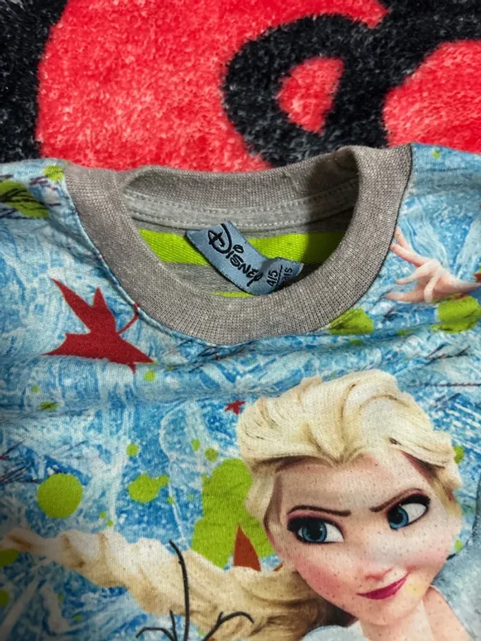 Pull reine des neiges Disney 4/5 ans - photo numéro 2