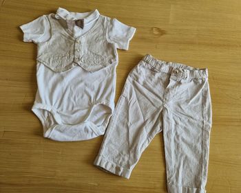 Ensemble costume bébé beige