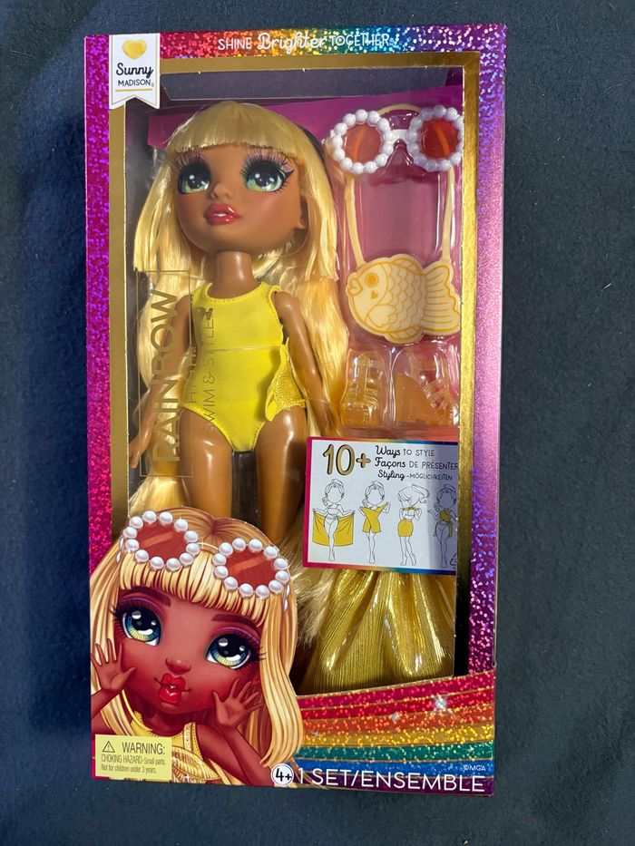 Rainbow High - Poupée Suny Red Maillot De Bain