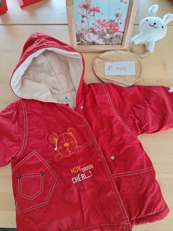 Manteau pour bébé taille 18mois marque Absorba très bon état