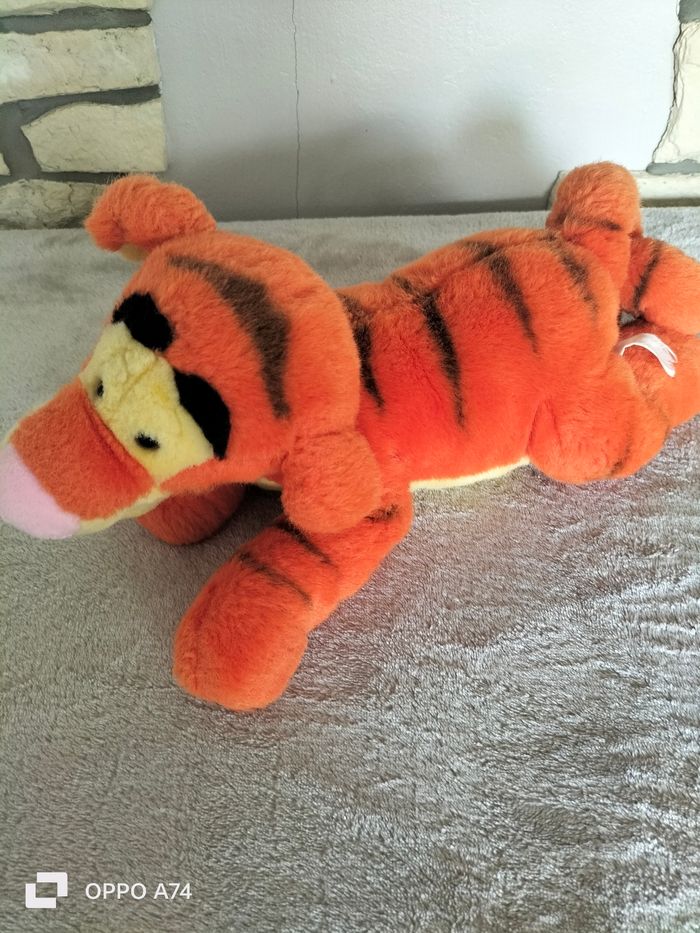 Disney 🖤 Peluche Tigrou - photo numéro 2