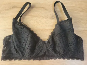 Soutien gorge noir neuf