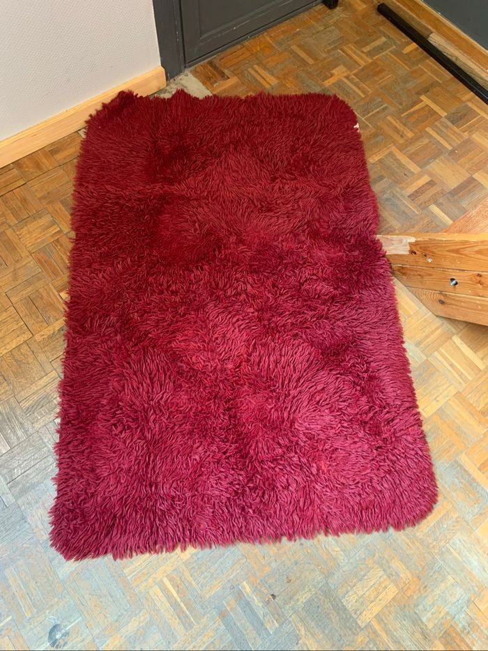 Tapis bordeau