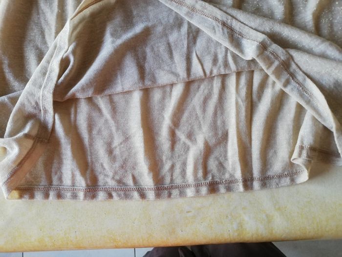 Top t. M Etam. Voile noir et tissu beige irisé. - photo numéro 5