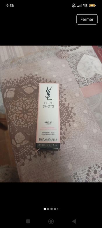 Light Up serum Yves Saint Laurent
