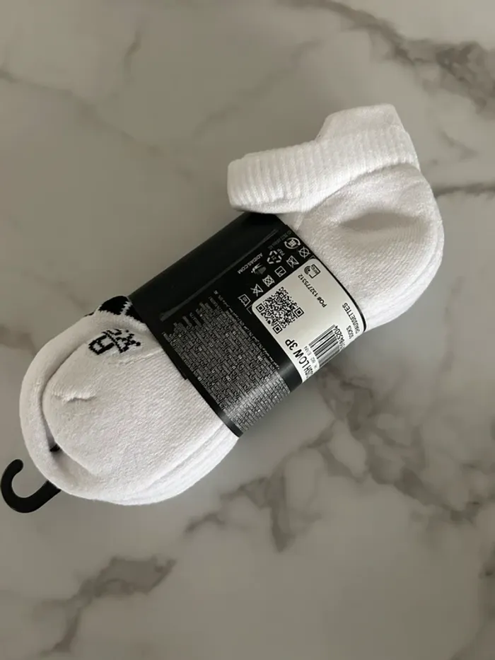 Lot de 3 paires de chaussettes adidas taille 34/36 - photo numéro 2