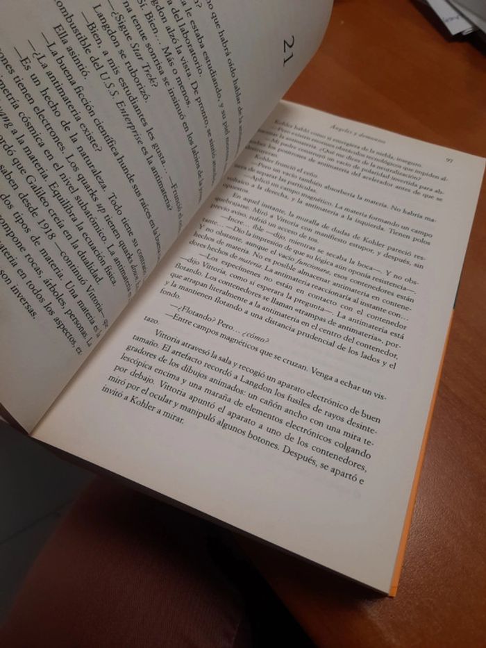 Livre ange et démon en espagnol umbriel - photo numéro 11