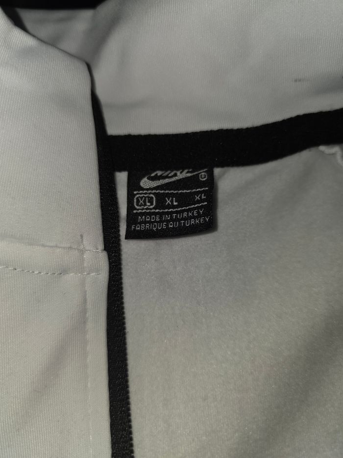 Ensemble de sport blanc et noir - photo numéro 5