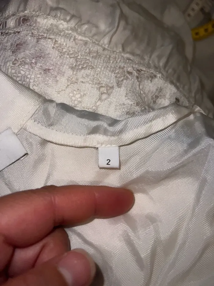 Blouse Sandro blanche avec dentelle Taille 38 - photo numéro 11