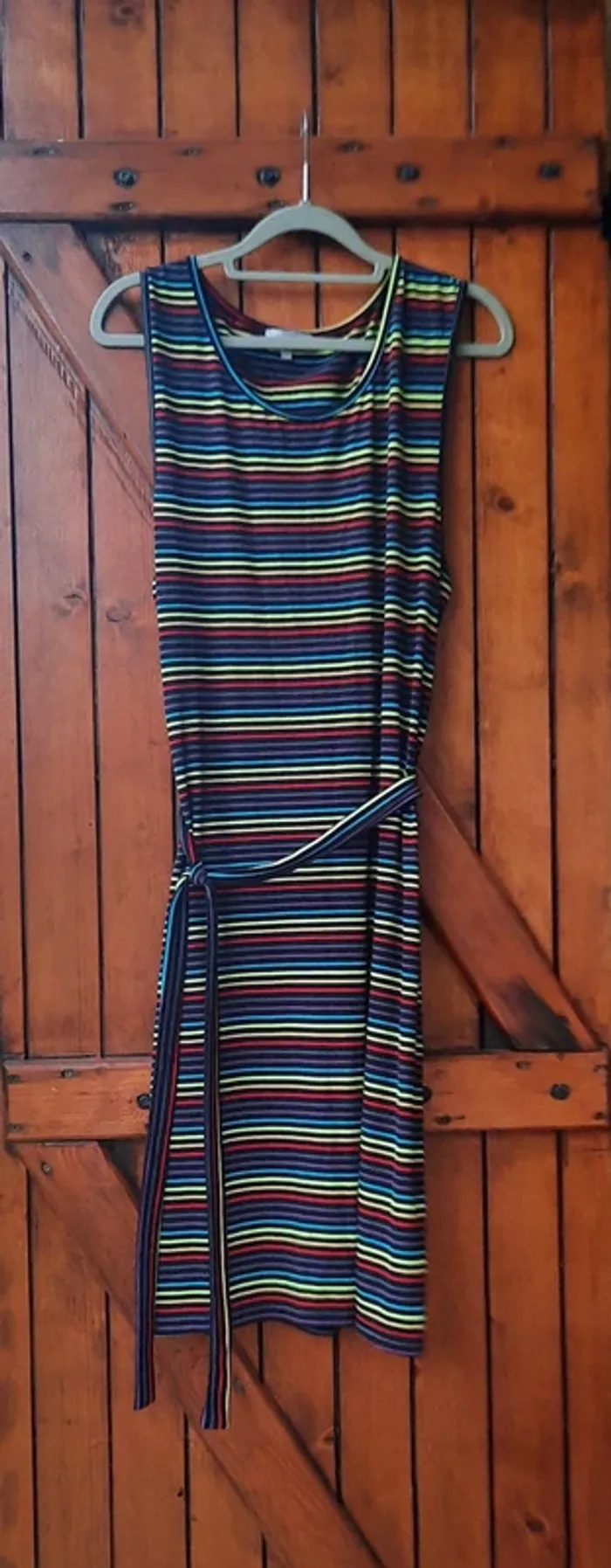 Robe noire avec rayures multicolores, Eldys, taille 46/48 - photo numéro 3